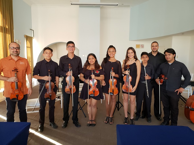 The Eagle’s Wings Foundation Receives a Violin Donation!